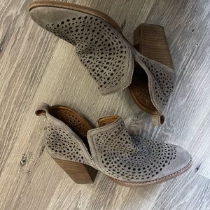 Jeffrey Campbell shoes 8.5